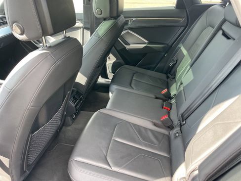 Used 2021 Audi Q3 2.0T Premium image 17