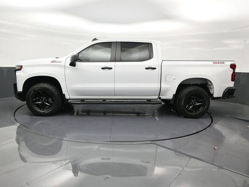 Used 2021 Chevrolet Silverado 1500 LT Trail Boss image 2