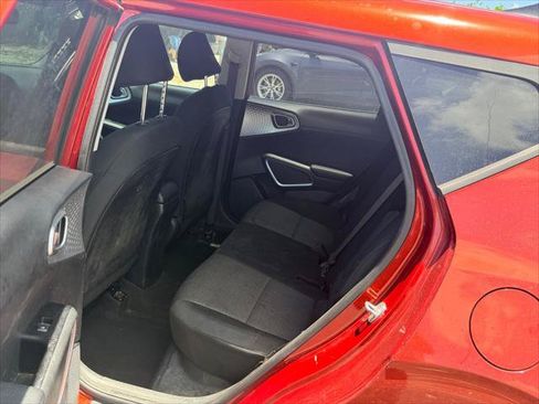 Used 2023 Kia Soul LX FWD image 17