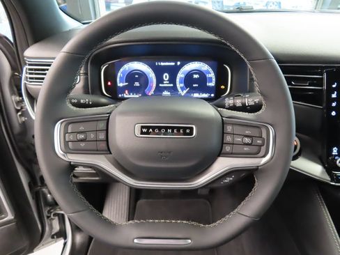 Certified 2024 Jeep Wagoneer Series II AWD/4WD image 4