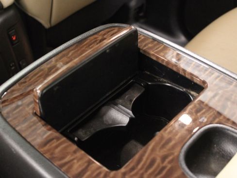 Used 2020 Nissan Armada Platinum w/ Captain's Chairs Package image 42