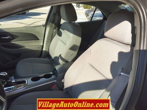 Used 2013 Chevrolet Malibu LS image 18
