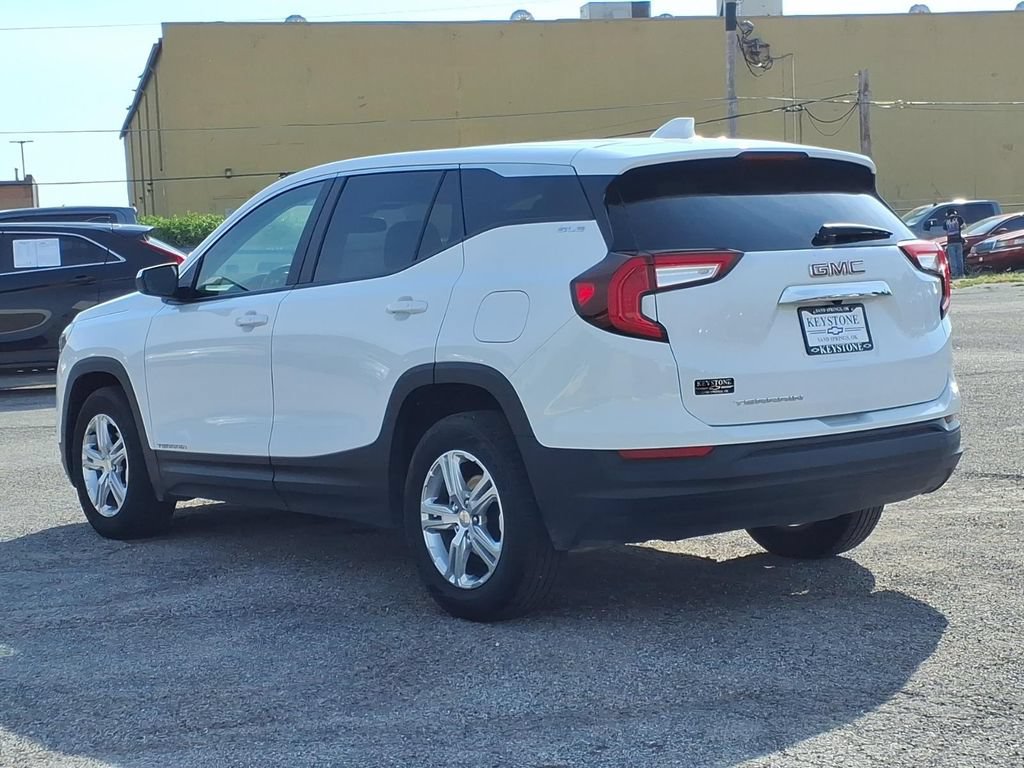 Used 2024 GMC Terrain SLE FWD image 5