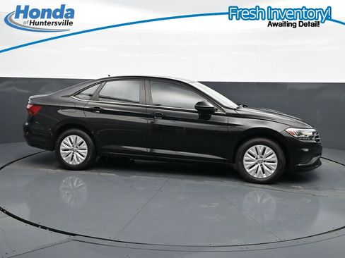 Used 2019 Volkswagen Jetta S FWD image 11