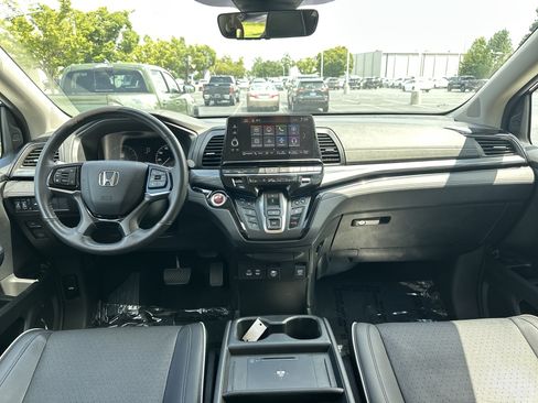 Used 2025 Honda Odyssey Elite image 30