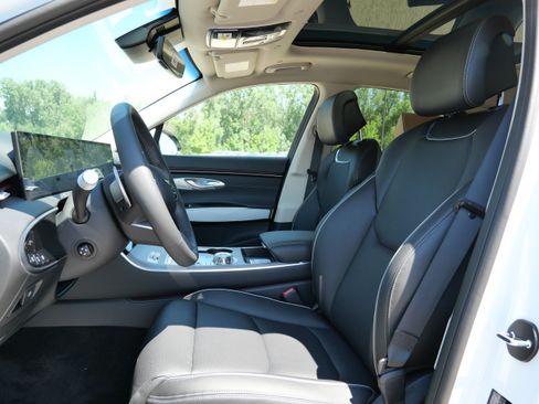 New 2026 Genesis GV70 2.5T Advanced AWD/4WD image 5