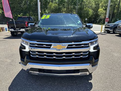 Used 2025 Chevrolet Silverado 1500 LTZ w/ LTZ Premium Package AWD/4WD image 11