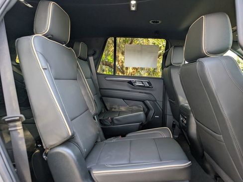 Used 2025 Chevrolet Tahoe Premier image 22