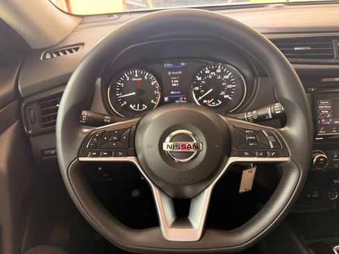 Used 2018 Nissan Rogue S FWD image 15