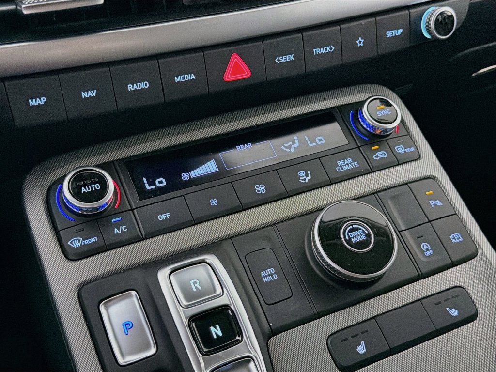 Used 2025 Hyundai Palisade SEL FWD image 20