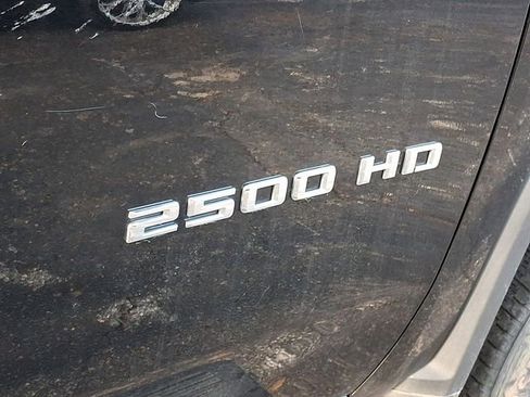 Used 2025 Chevrolet Silverado 2500 LT w/ Convenience Package AWD/4WD image 10