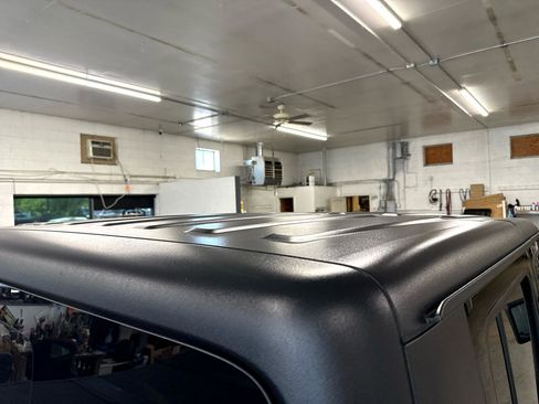 Used 2021 Jeep Gladiator Sport image 59