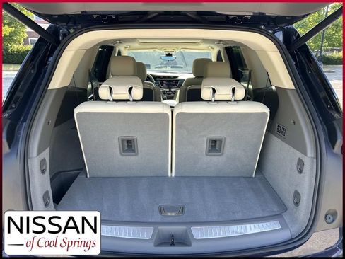 Used 2025 Cadillac XT6 Premium Luxury w/ Technology Package FWD image 14