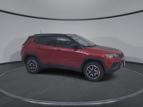 New 2026 Jeep Compass Trailhawk AWD/4WD image 2