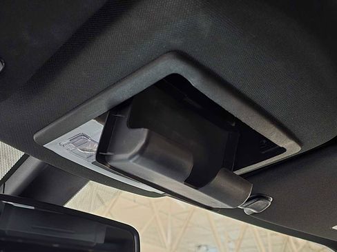 Used 2018 Ford Explorer Limited w/ Equipment Group 301A image 32