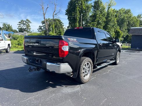 Used 2016 Toyota Tundra SR5 w/ SR5 Upgrade Package RWD image 5