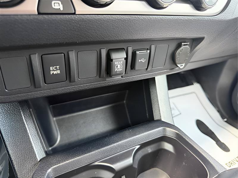 Used 2020 Toyota Tacoma SR5 AWD/4WD image 52