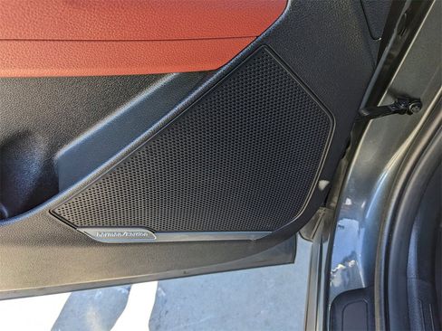 Certified 2025 Kia Sportage SX Prestige image 23