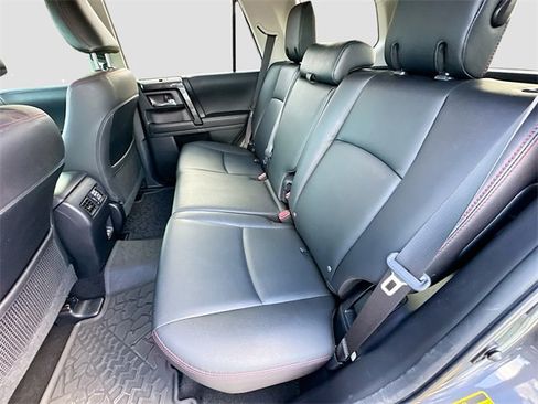 Used 2020 Toyota 4Runner SR5 Premium image 23