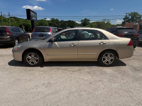 Used 2007 Honda Accord EX image 2