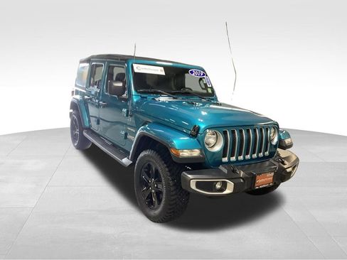 Certified 2019 Jeep Wrangler Unlimited Sahara AWD/4WD image 8