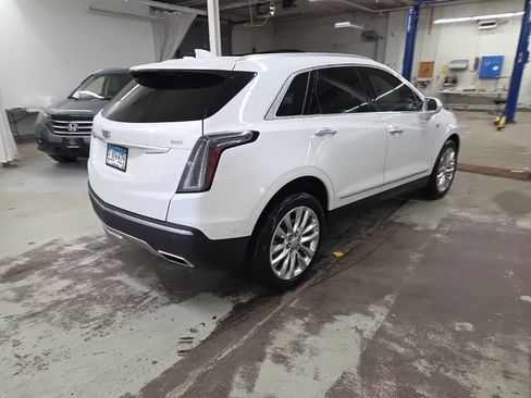 Used 2019 Cadillac XT5 Platinum AWD/4WD image 14