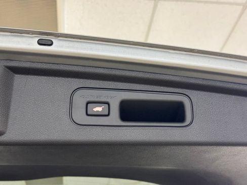 Used 2026 Honda Odyssey Touring image 29