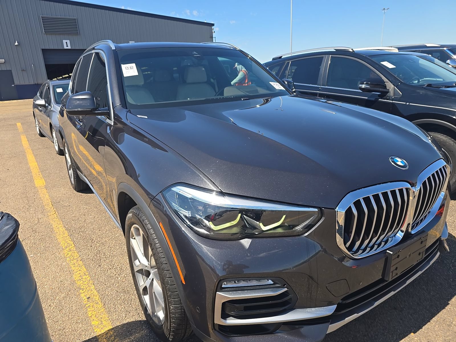 Used 2020 BMW X5 sDrive40i w/ Premium Package RWD image 4