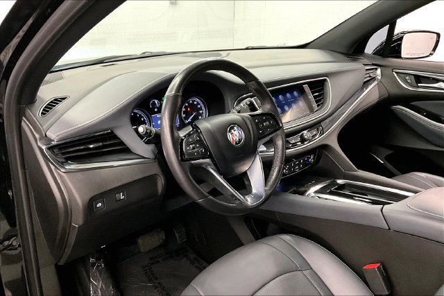 Used 2024 Buick Enclave Essence w/ Sport Touring Edition FWD image 15