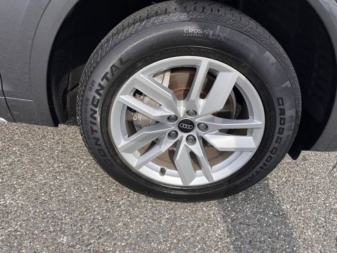 Certified 2023 Audi Q5 2.0T Premium w/ Convenience Package AWD/4WD image 5