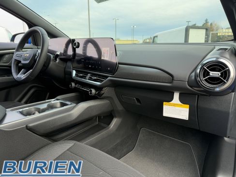 New 2026 Chevrolet Equinox EV LT image 16