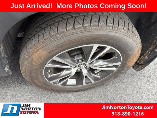Used 2019 Toyota Highlander Plus FWD image 7