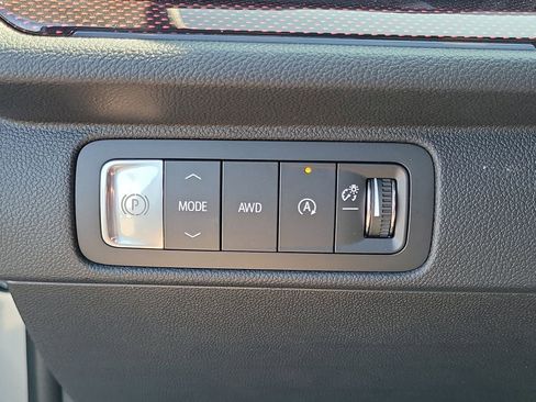 New 2026 Chevrolet Traverse Z71 image 11