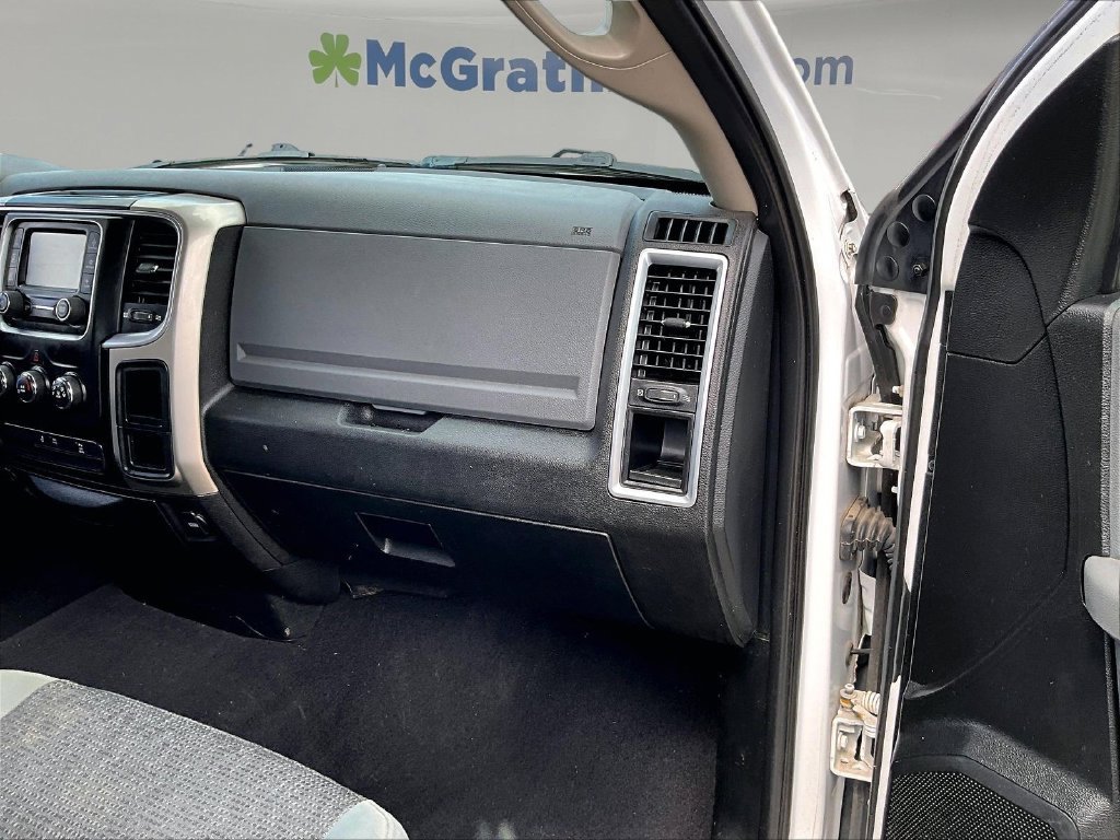Used 2020 RAM 1500 Warlock AWD/4WD image 29