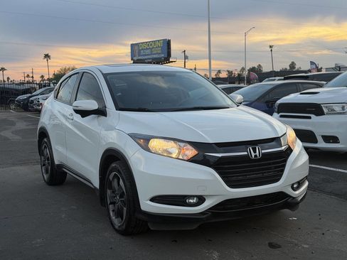 Used 2018 Honda HR-V EX image 15