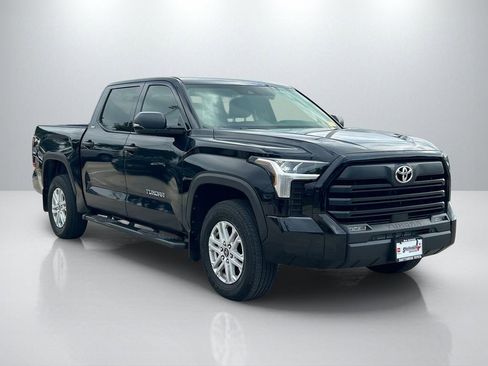 Used 2024 Toyota Tundra SR5 w/ SR5 Convenience Package AWD/4WD image 3