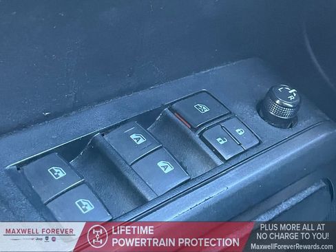 Used 2021 Toyota Tacoma TRD Sport image 7