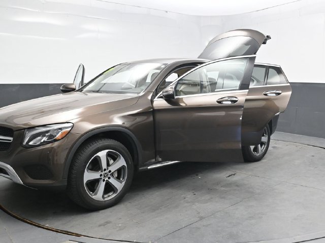 Used 2017 Mercedes-Benz GLC 300 4MATIC Coupe image 54