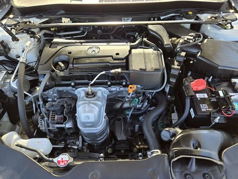 Used 2017 Acura TLX w/ Technology Package image 39