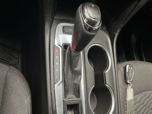 Used 2020 Chevrolet Equinox LT image 23