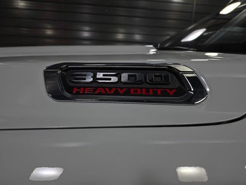 Used 2024 RAM 3500 Tradesman w/ Chrome Appearance Group image 38