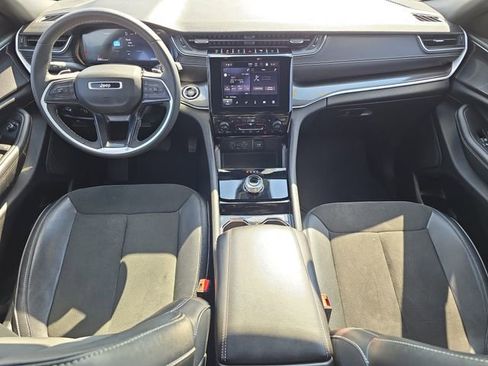 Certified 2023 Jeep Grand Cherokee Altitude image 25