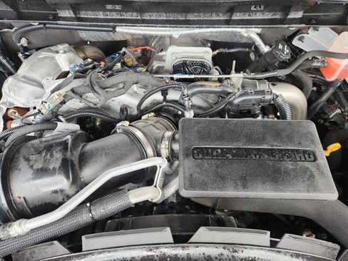 Used 2025 GMC Sierra 2500 SLT w/ SLT Convenience Package image 27