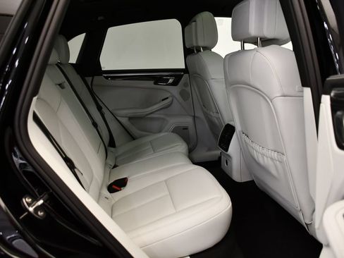 Certified 2026 Porsche Macan Turbo AWD/4WD image 55