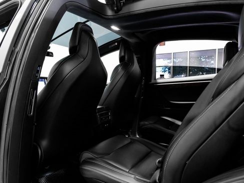 Used 2018 Tesla Model X P100D image 34