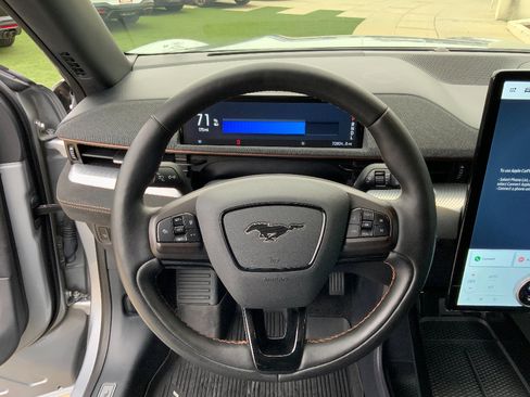 Used 2021 Ford Mustang Mach-E GT image 12