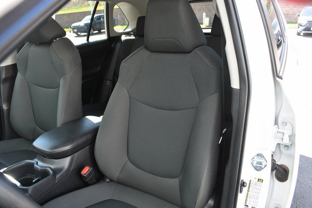Certified 2025 Toyota RAV4 LE AWD/4WD image 17