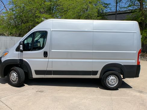 Used 2024 RAM ProMaster 1500 FWD image 2
