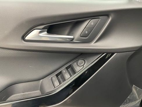 New 2026 Chevrolet Equinox LT w/ Safety and Technology Package AWD/4WD image 9