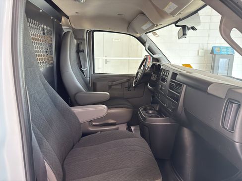 Used 2024 Chevrolet Express 2500 w/ Driver Convenience Package image 23